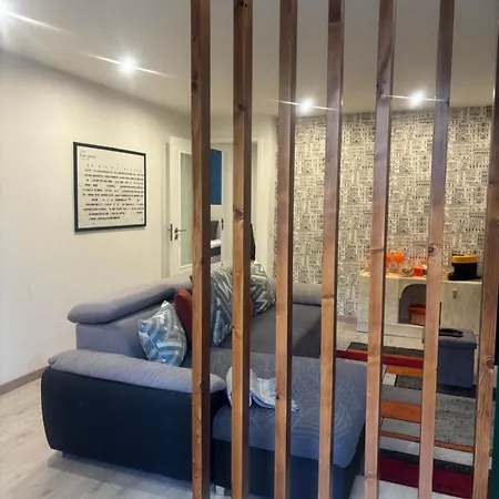 Casinha Da Avenida * Minde