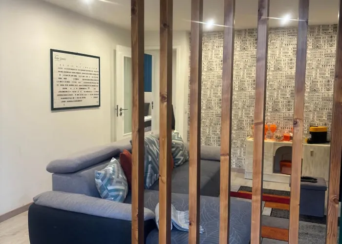 Casinha Da Avenida * Minde